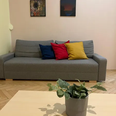 Party House - Ve Smeckach 18, Center!! Apartment Prague