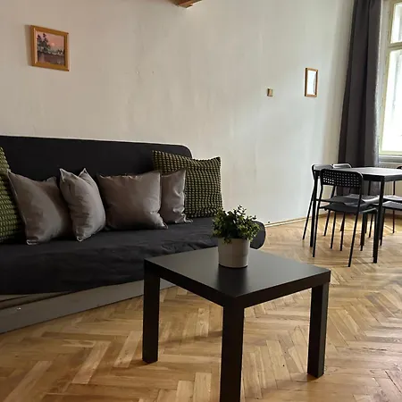 Party House - Ve Smeckach 18, Center!! Apartment *