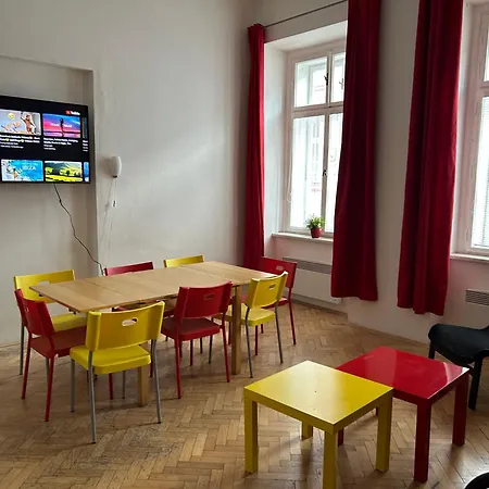 Party House - Ve Smeckach 18, Center!! Apartment Prague