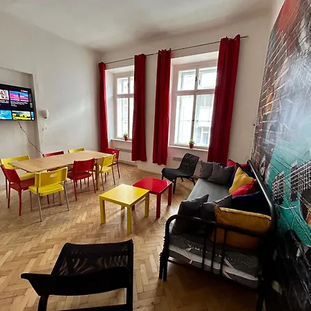 Party House - Ve Smeckach 18, Center!! Apartment