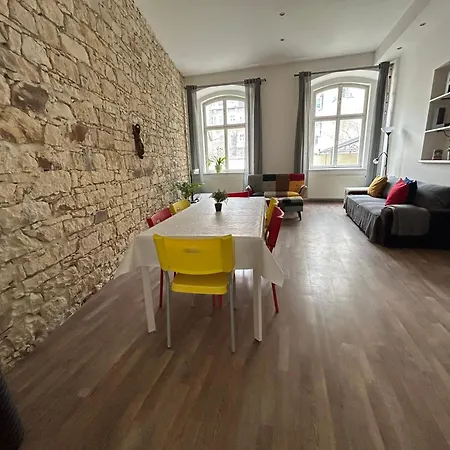 Party House - Ve Smeckach 18, Center!! * Prag