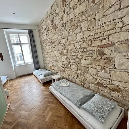 Apartament Party House - Ve Smeckach 18, Center!!