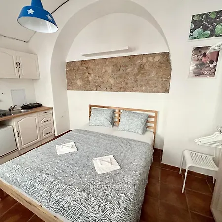 Party House - Ve Smeckach 18, Center!! Appartement